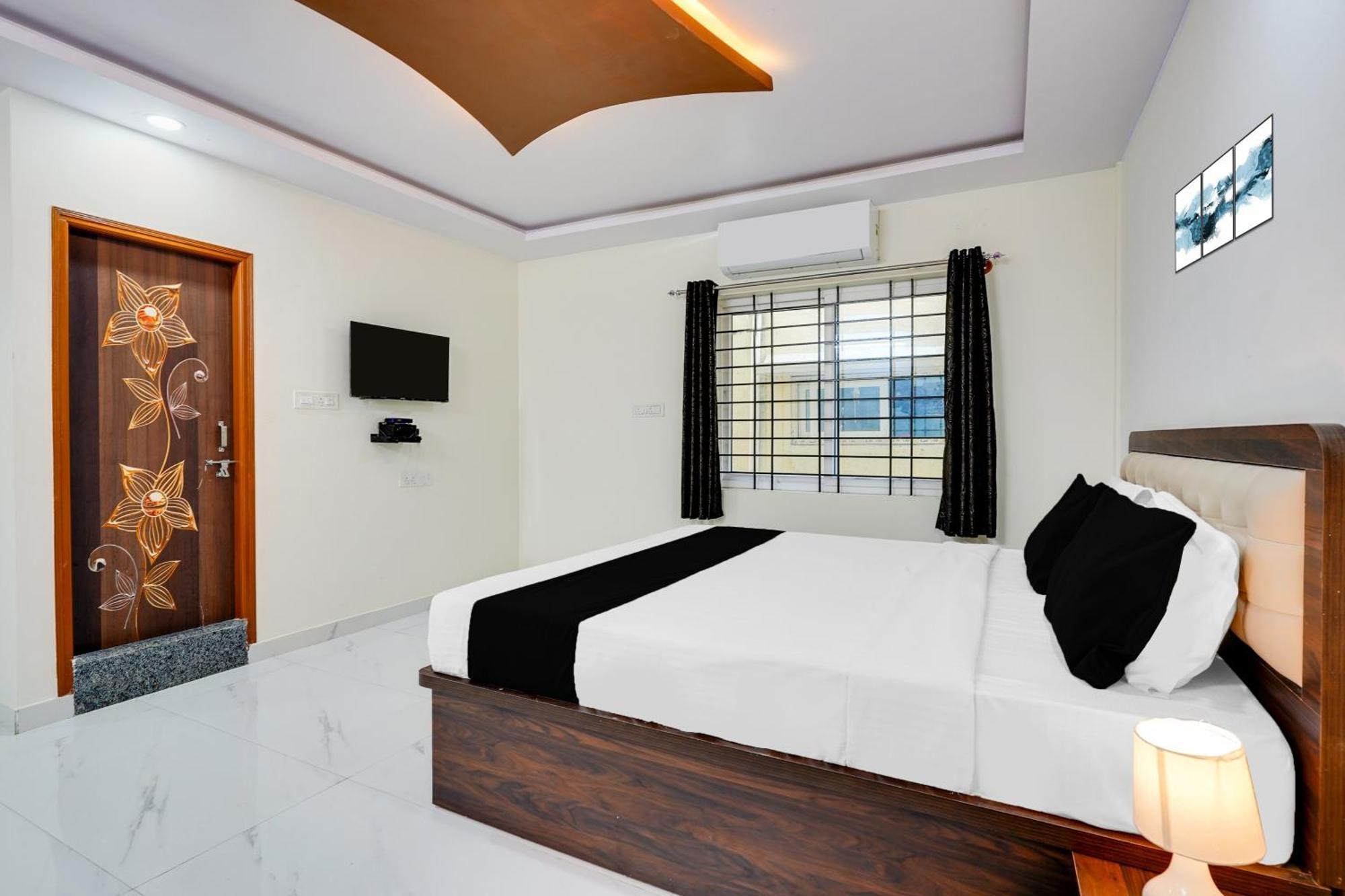 Townhouse Bidadi Formerly Royal Garuda Exterior foto
